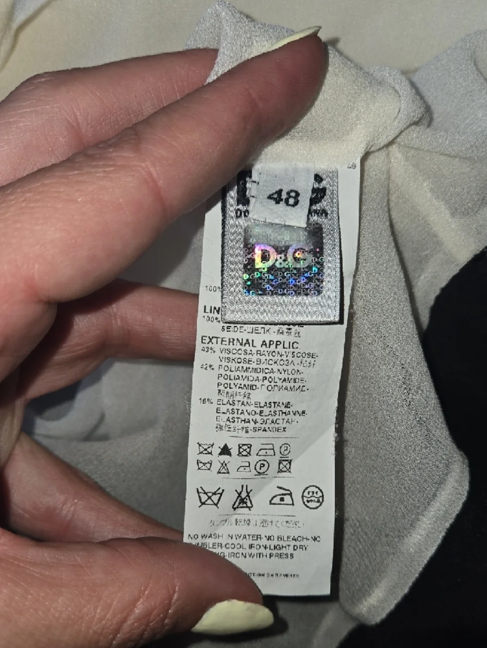 Dolce & Gabbana White Dress with Black Lace Trim - Picture 4 of 6